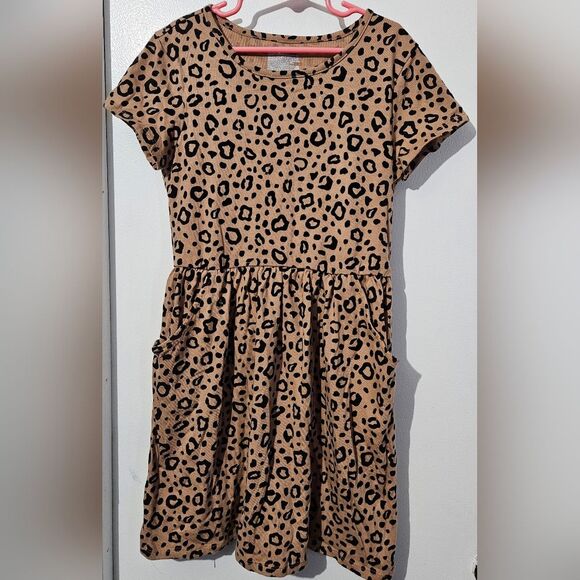 Cat & Jack Leopard Print Short Sleeve Dress with pockets L(10-12) - Picture 1 of 3